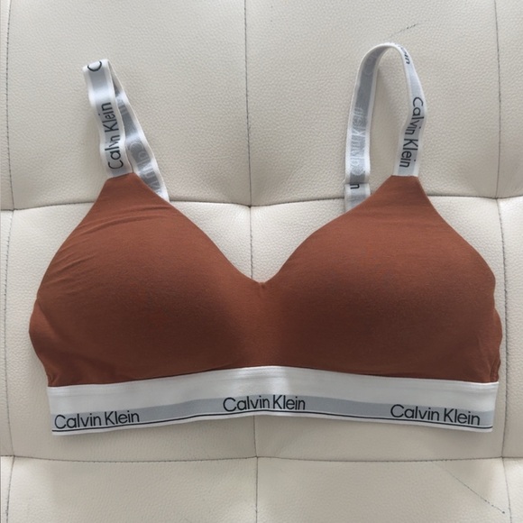 Calvin Klein wireless bra - Picture 1 of 4